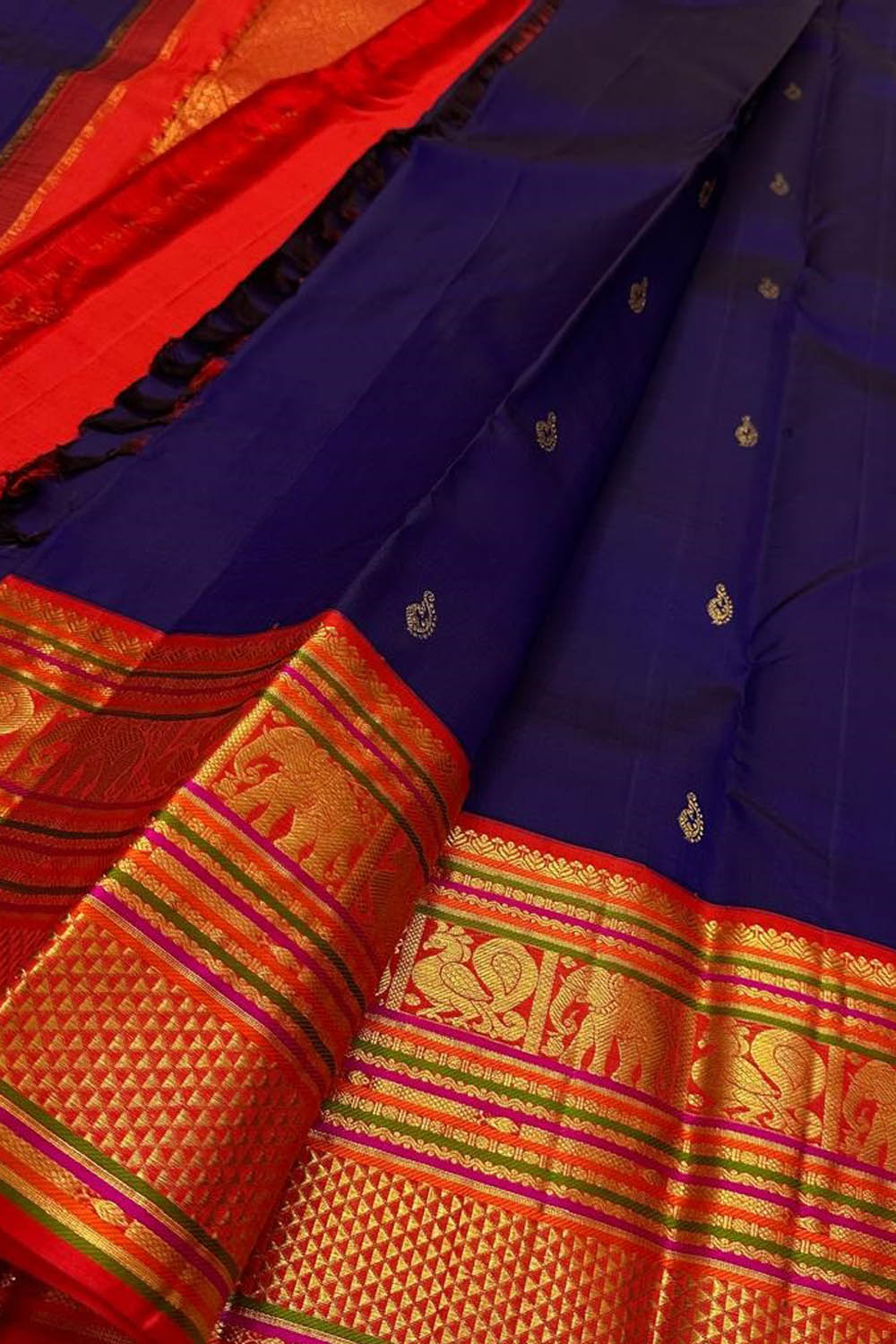 Royal Blue Kanjeevaram Silk Saree - Handloom Pure Elegance - Luxurion World