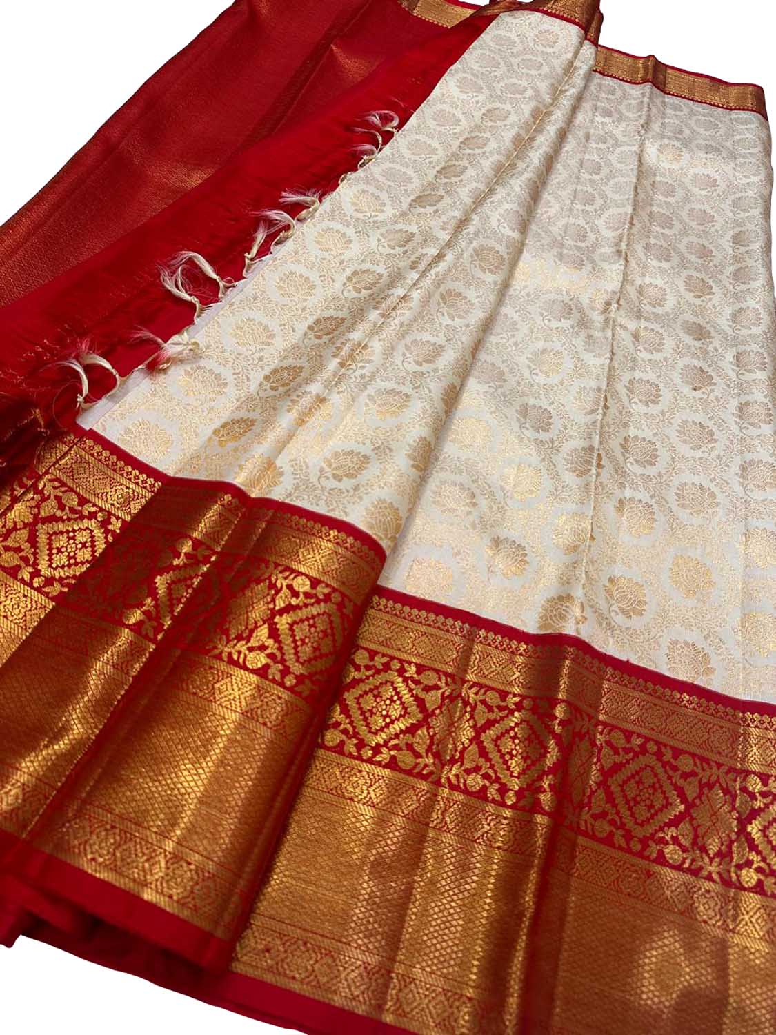 Elegant Off White Kanjeevaram Pure Silk Saree - Luxurion World