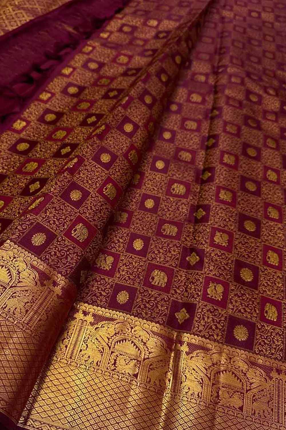 Exquisite Maroon Kanjeevaram Silk Saree - Handloom Perfection - Luxurion World