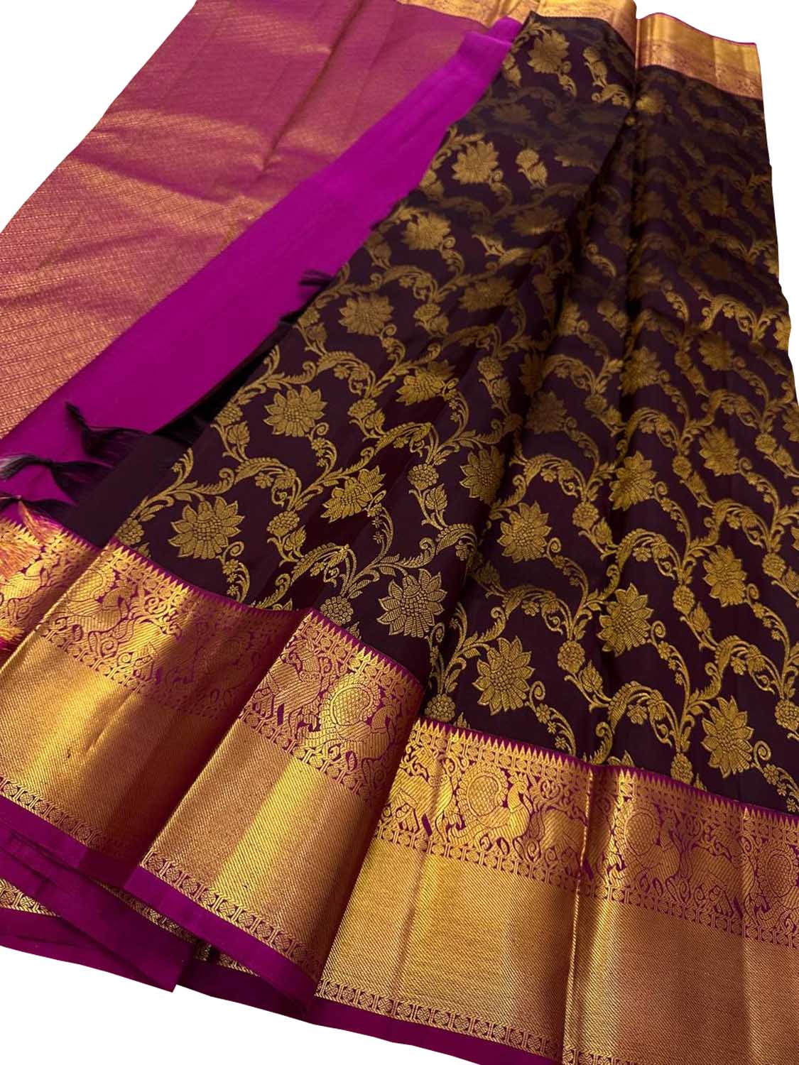 Exquisite Maroon Kanjeevaram Silk Saree - Handloom Beauty - Luxurion World