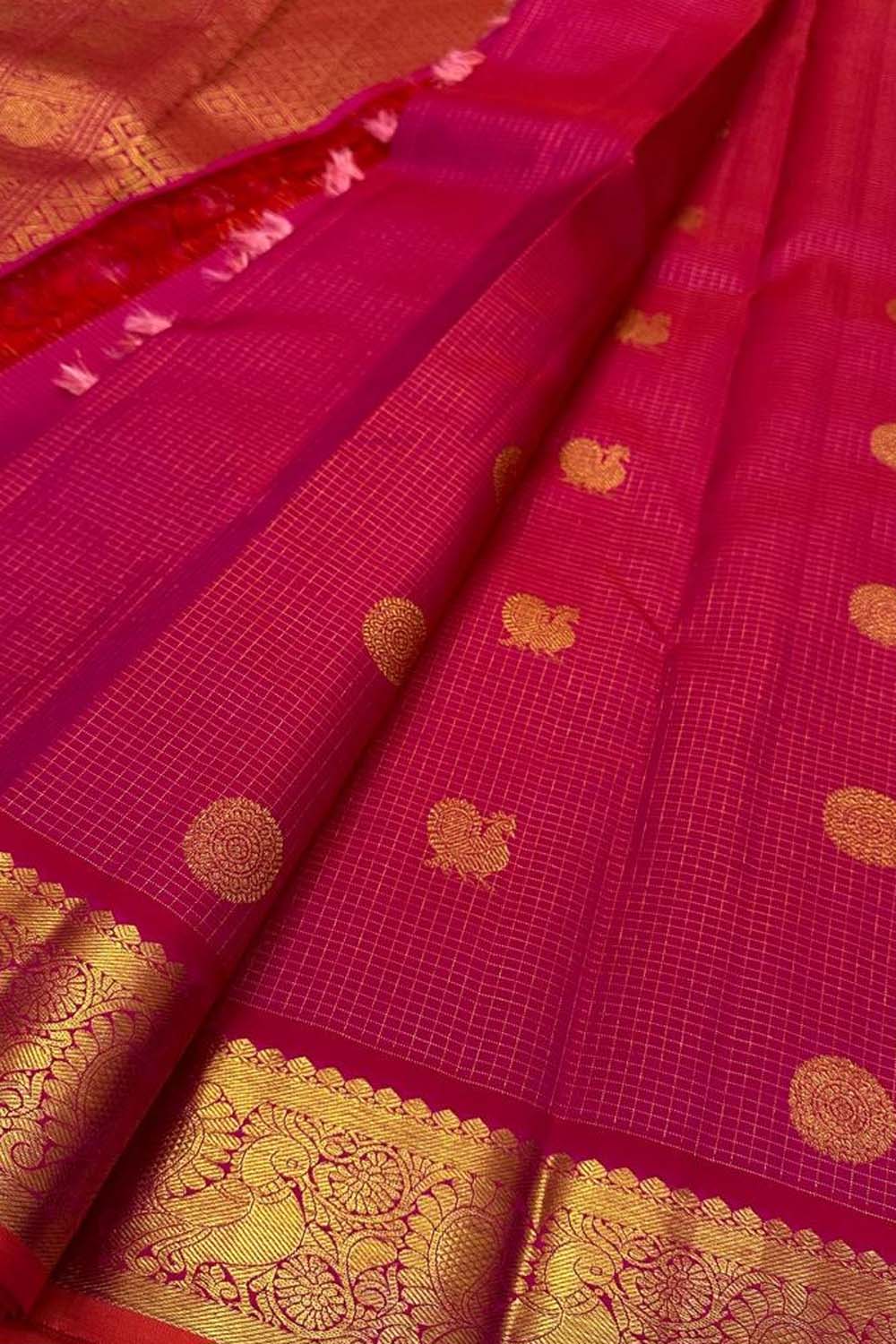 Exquisite Pink Kanjeevaram Handloom Silk Saree - Luxurion World