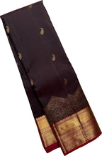 Exquisite Brown Kanjeevaram Silk Saree - Handloom Beauty - Luxurion World