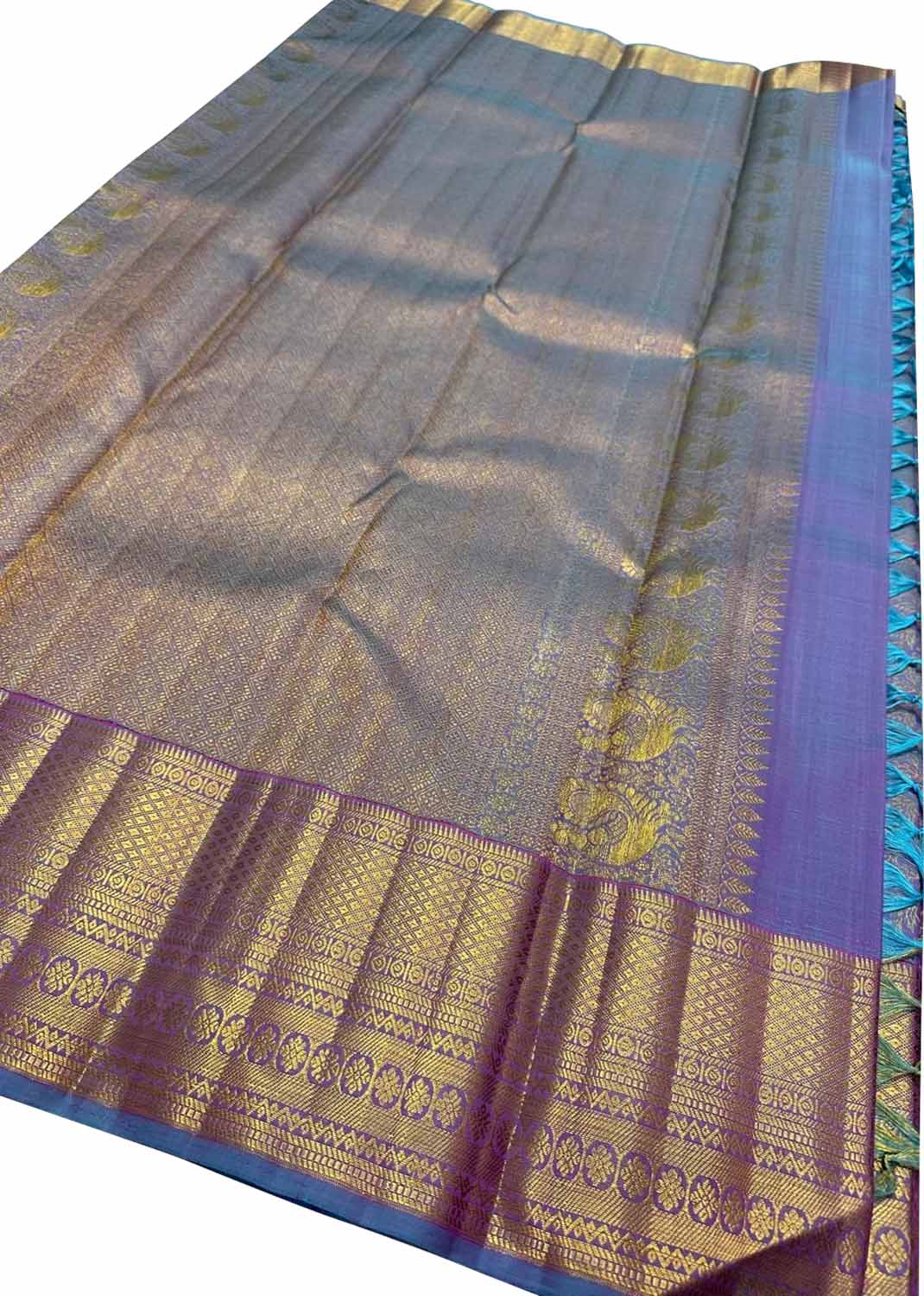 Elegant Purple Silk Saree: Handloom Kanjeevaram - Luxurion World