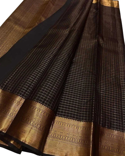 Exquisite Black Kanjeevaram Silk Saree - Handloom Beauty - Luxurion World