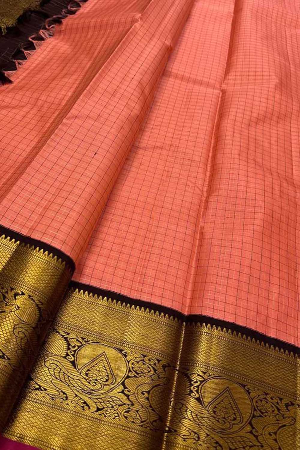 Peach Handloom Kanjeevaram Pure Silk Saree - Elegant and Luxurious - Luxurion World