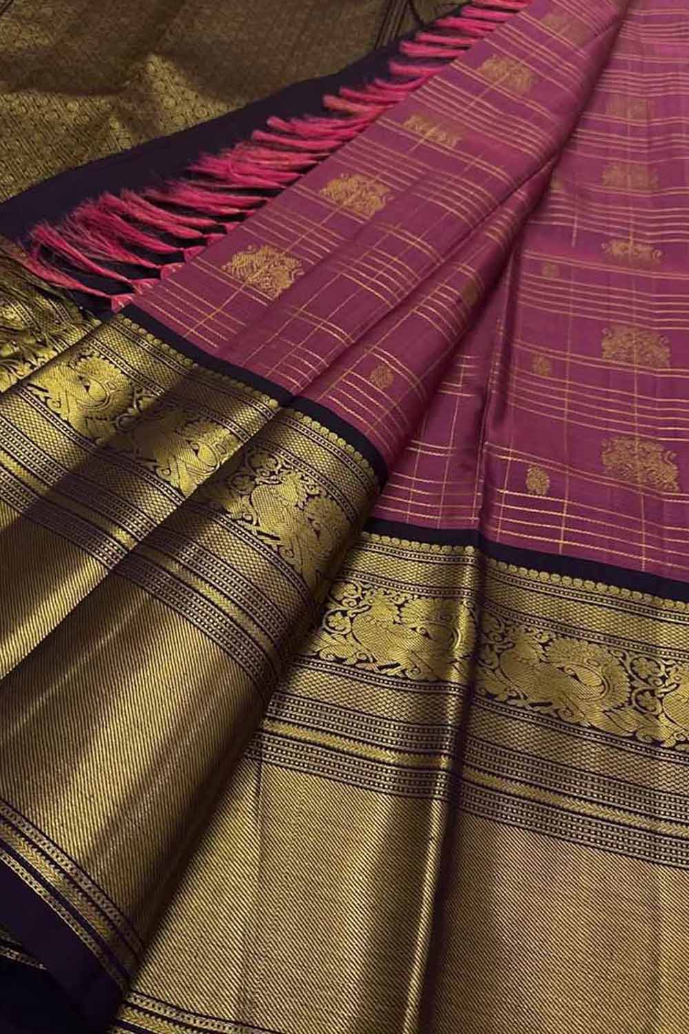 Exquisite Pink Kanjeevaram Silk Saree - Handloom Beauty - Luxurion World