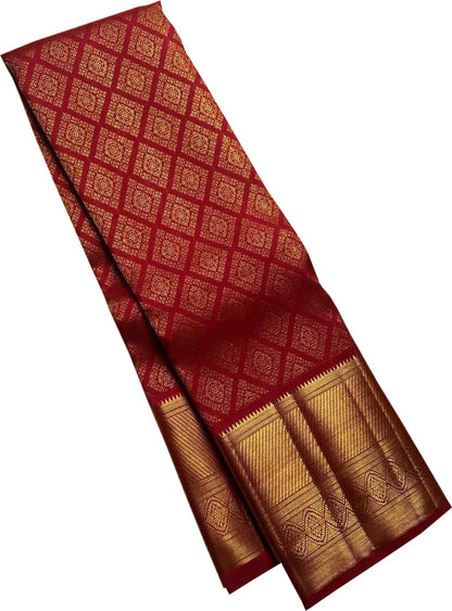 Exquisite Red Kanjeevaram Silk Saree - Handloom Beauty - Luxurion World