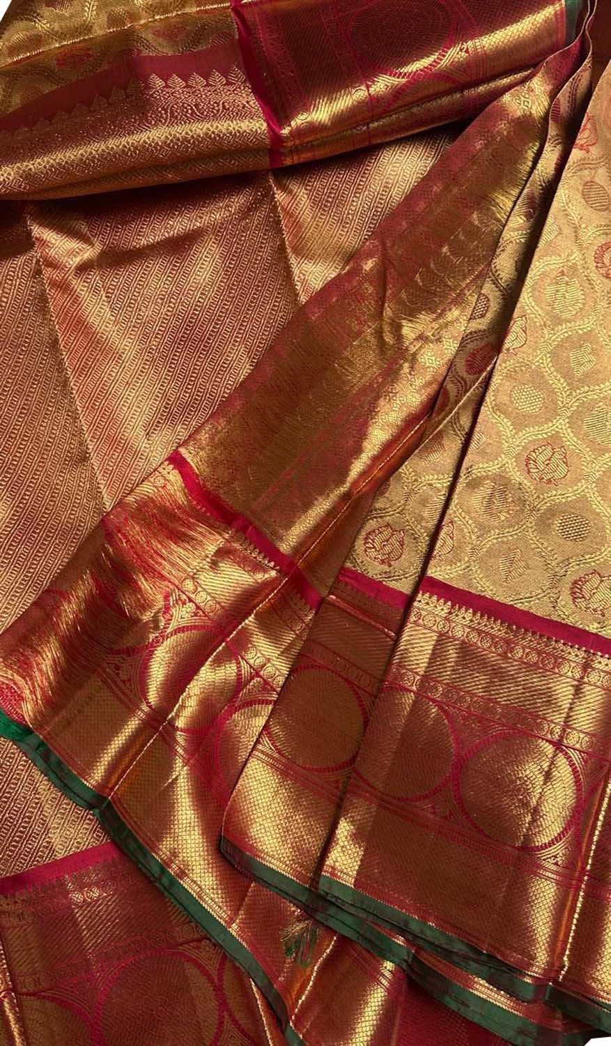 Exquisite Golden Kanjeevaram Handloom Pure Silk Saree - Luxurion World