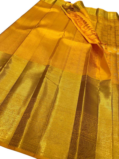 Golden Glow: Kanjeevaram Handloom Pure Silk Saree - Luxurion World