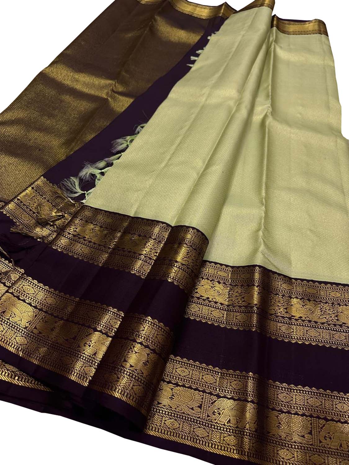 Green Handloom Kanjeevaram Pure Silk Saree - Pure Elegance - Luxurion World