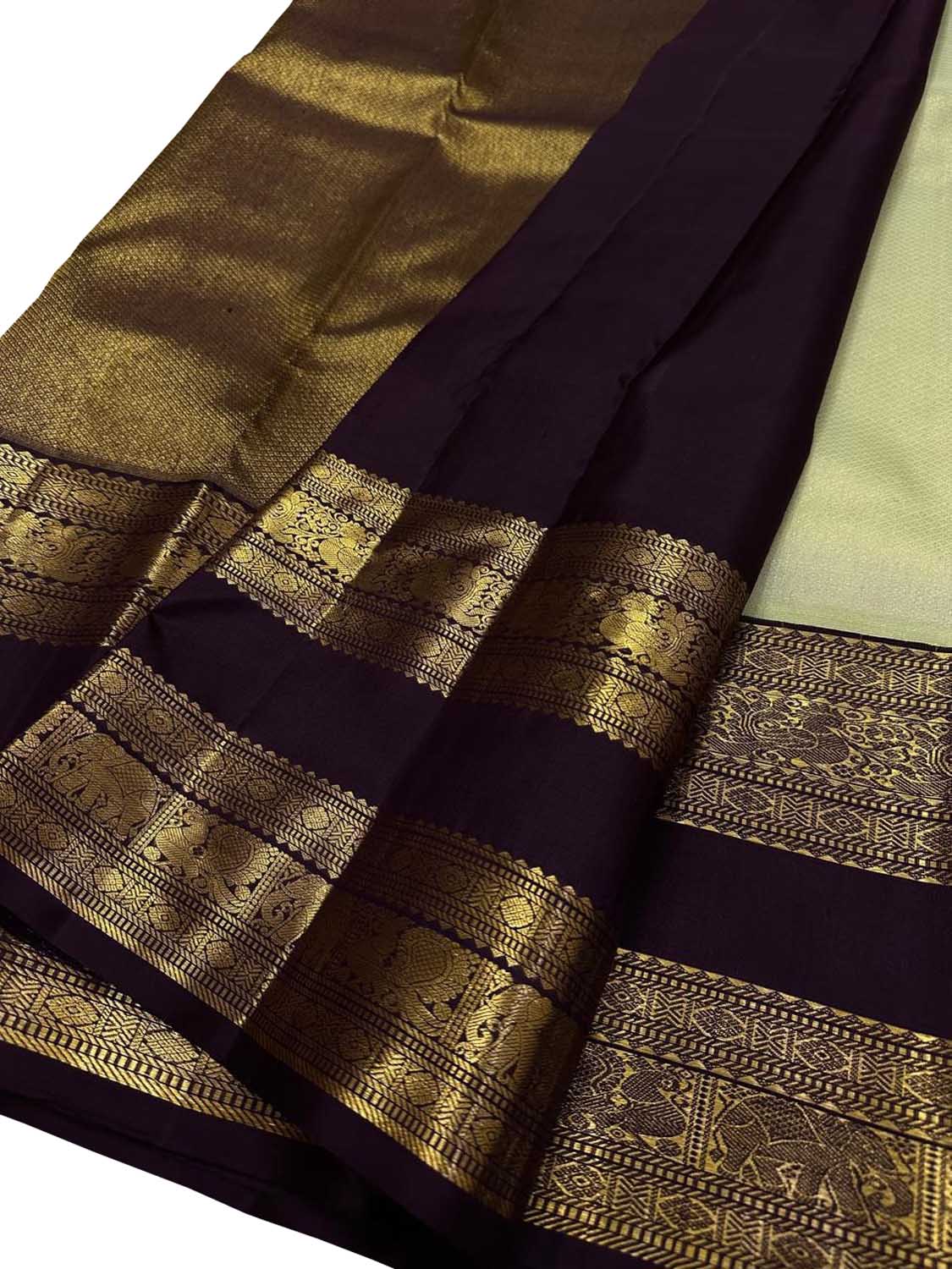 Green Handloom Kanjeevaram Pure Silk Saree - Pure Elegance - Luxurion World