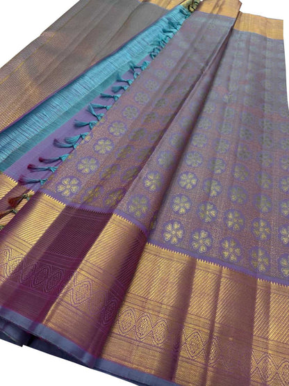 Exquisite Purple Handloom Kanjeevaram Silk Flower Design Saree - Luxurion World