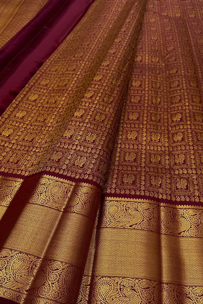 Maroon Handloom Kanjeevaram Pure Silk Peacock Design Saree - Luxurion World