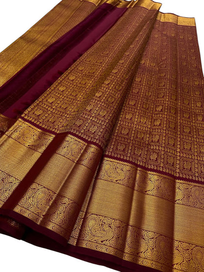Maroon Handloom Kanjeevaram Pure Silk Peacock Design Saree - Luxurion World