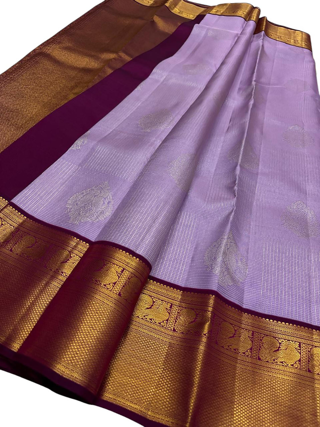 Exquisite Purple Handloom Kanjeevaram Pure Silk Saree - Luxurion World