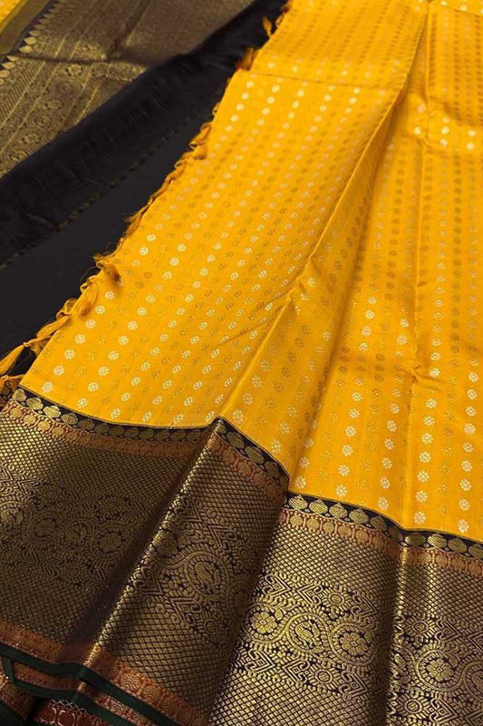 Yellow Handloom Kanjeevaram Pure Silk Saree - Elegant and Luxurious - Luxurion World