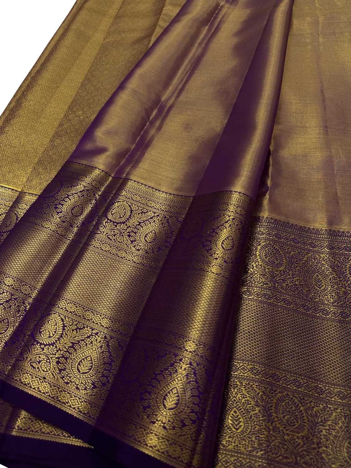 Exquisite Golden Handloom Kanjeevaram Pure Silk Saree - Luxurion World