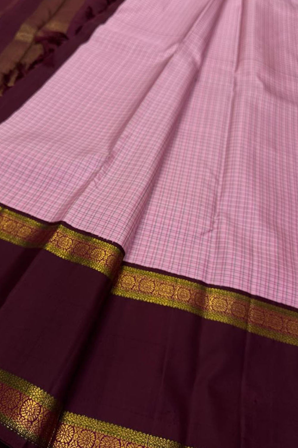 Stunning Pink And Maroon Checks Handloom Kanjeevaram Pure Silk Saree - Luxurion World
