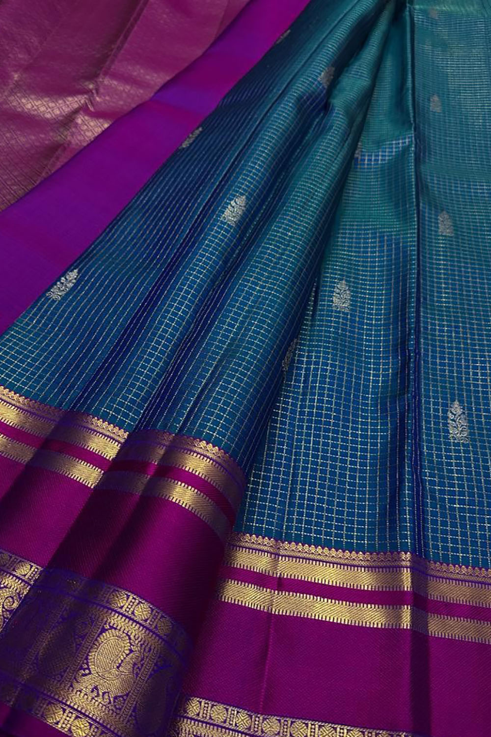 Blue Handloom Kanjeevaram Pure Silk Checks Design Saree - Luxurion World