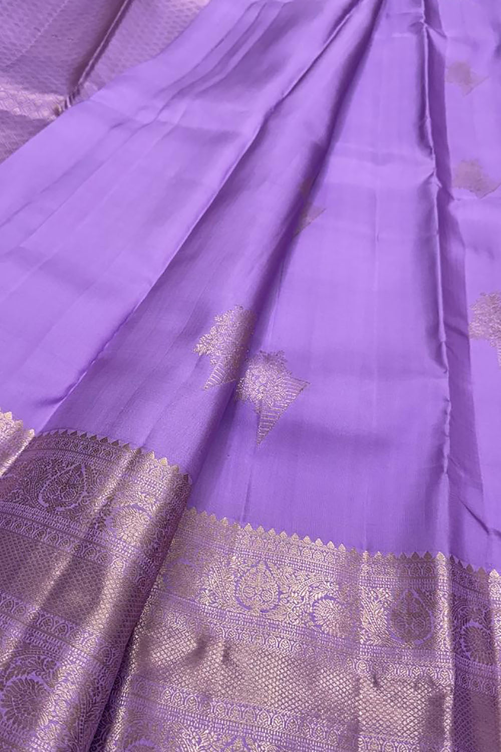 Purple And Golden Handloom Kanjeevaram Pure Silk Saree - Luxurion World