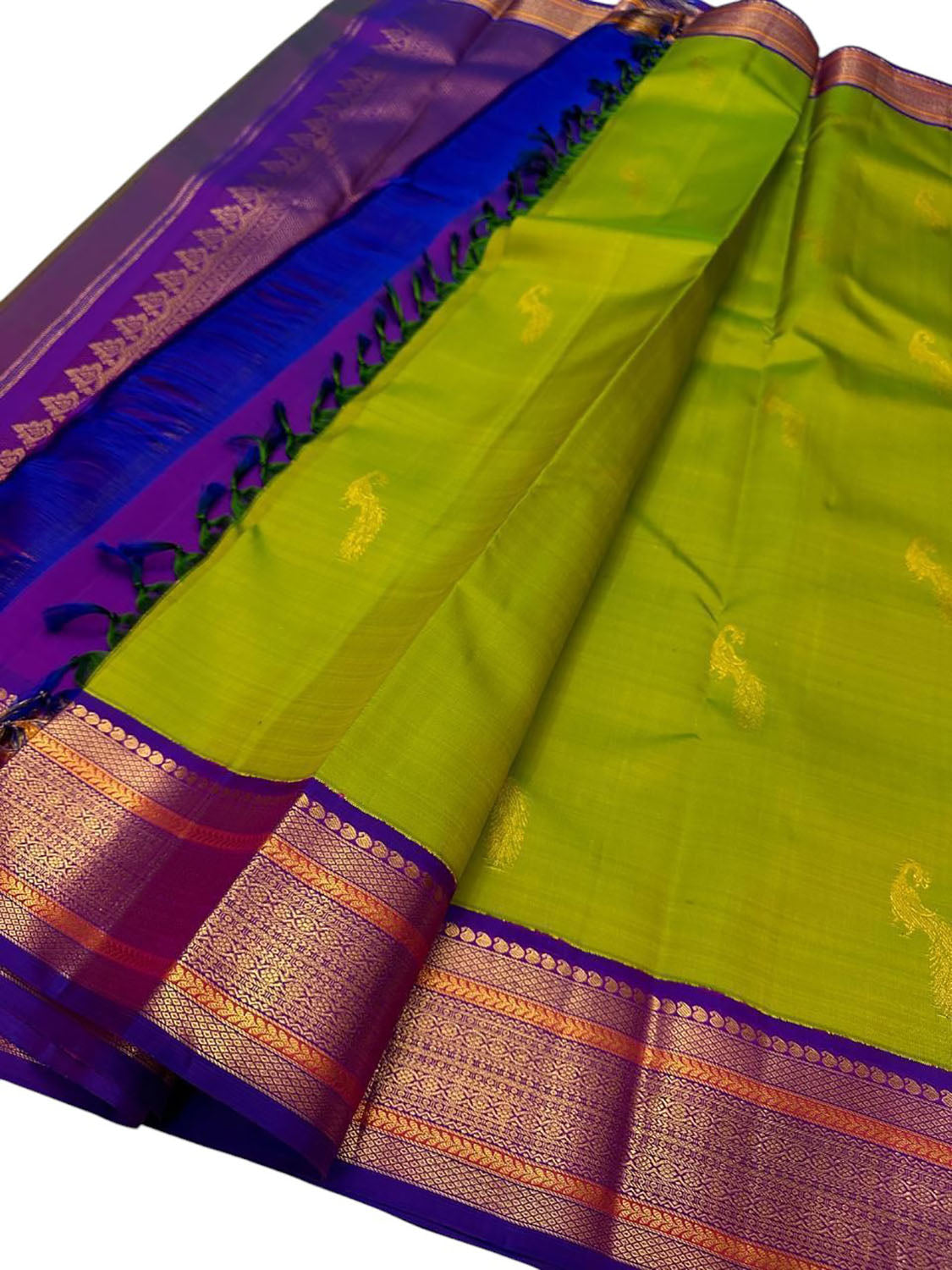 Green Handloom Kanjeevaram Pure Silk Saree - Luxurion World