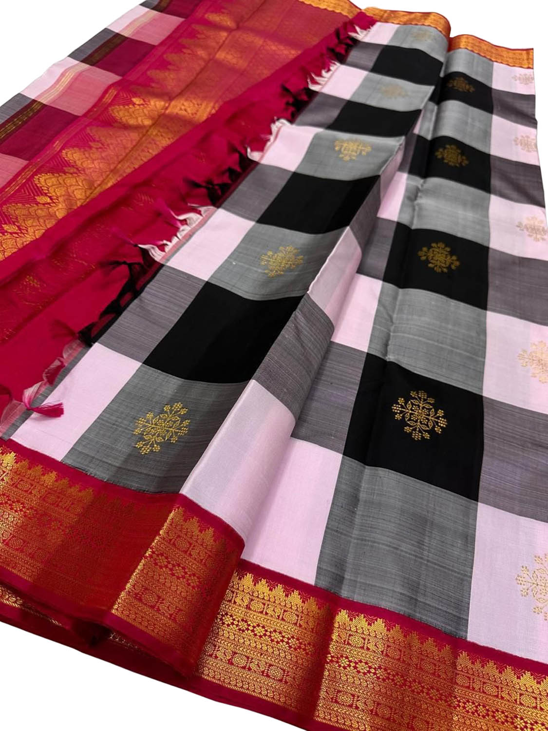 Multicolor Kanjeevaram Handloom Pure Silk Checks Design Saree - Luxurion World