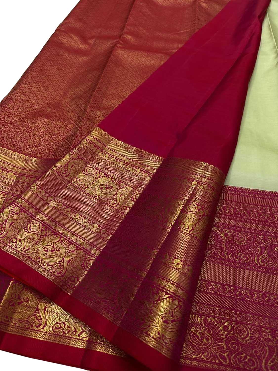 Red And Green Pure Handloom Kanjeevaram Silk Handloom Saree - Luxurion World