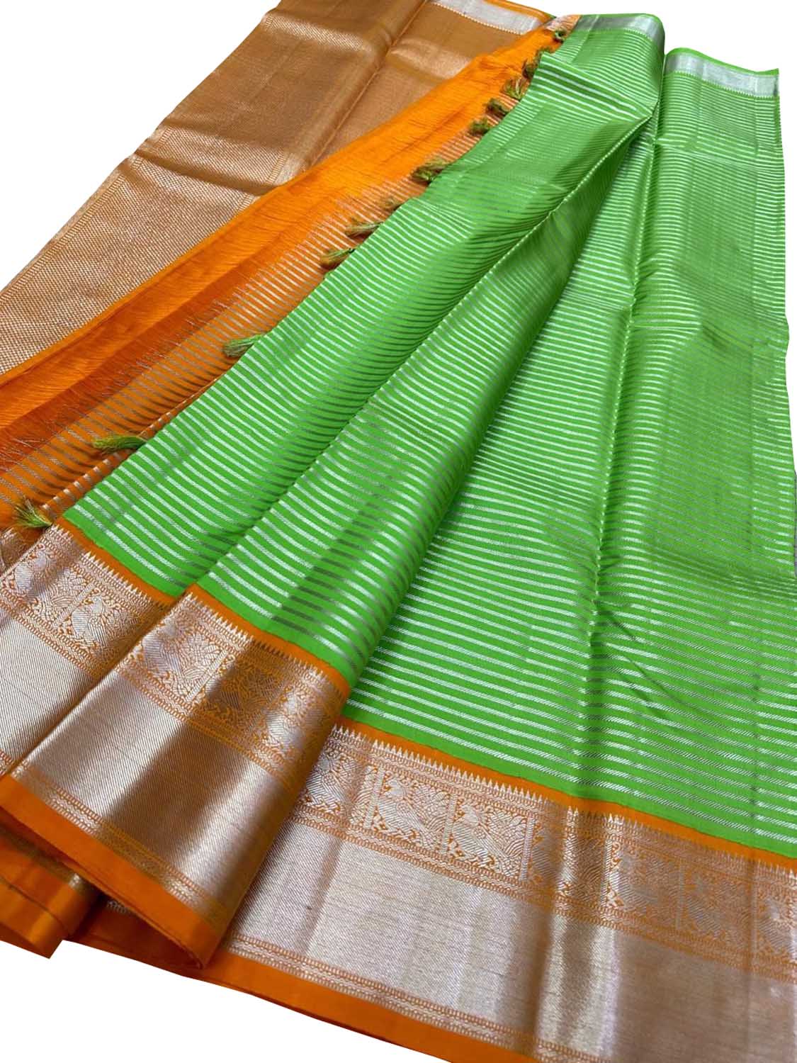 Green Handloom Kanjeevaram Pure Silk Stripe Design Saree - Luxurion World