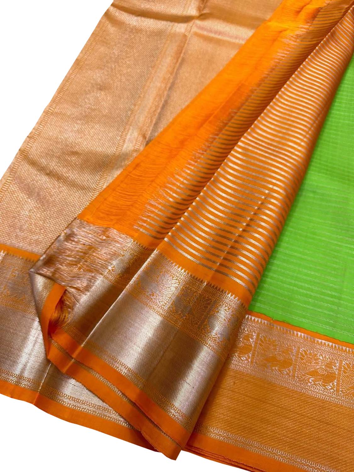 Green Handloom Kanjeevaram Pure Silk Stripe Design Saree - Luxurion World