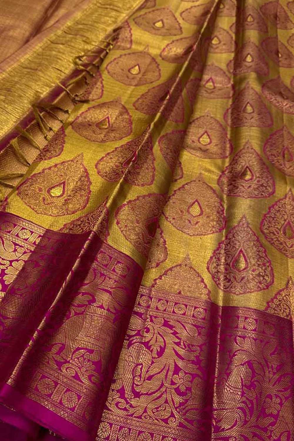 Exquisite Golden And Pink Handloom Kanjeevaram Pure Silk Saree - Luxurion World