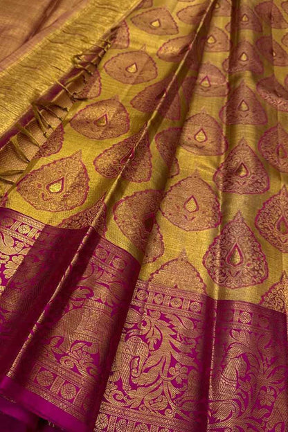 Exquisite Golden And Pink Handloom Kanjeevaram Pure Silk Saree - Luxurion World