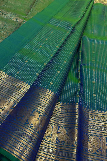 Green Handloom Kanjeevaram Pure Silk Saree - Luxurion World