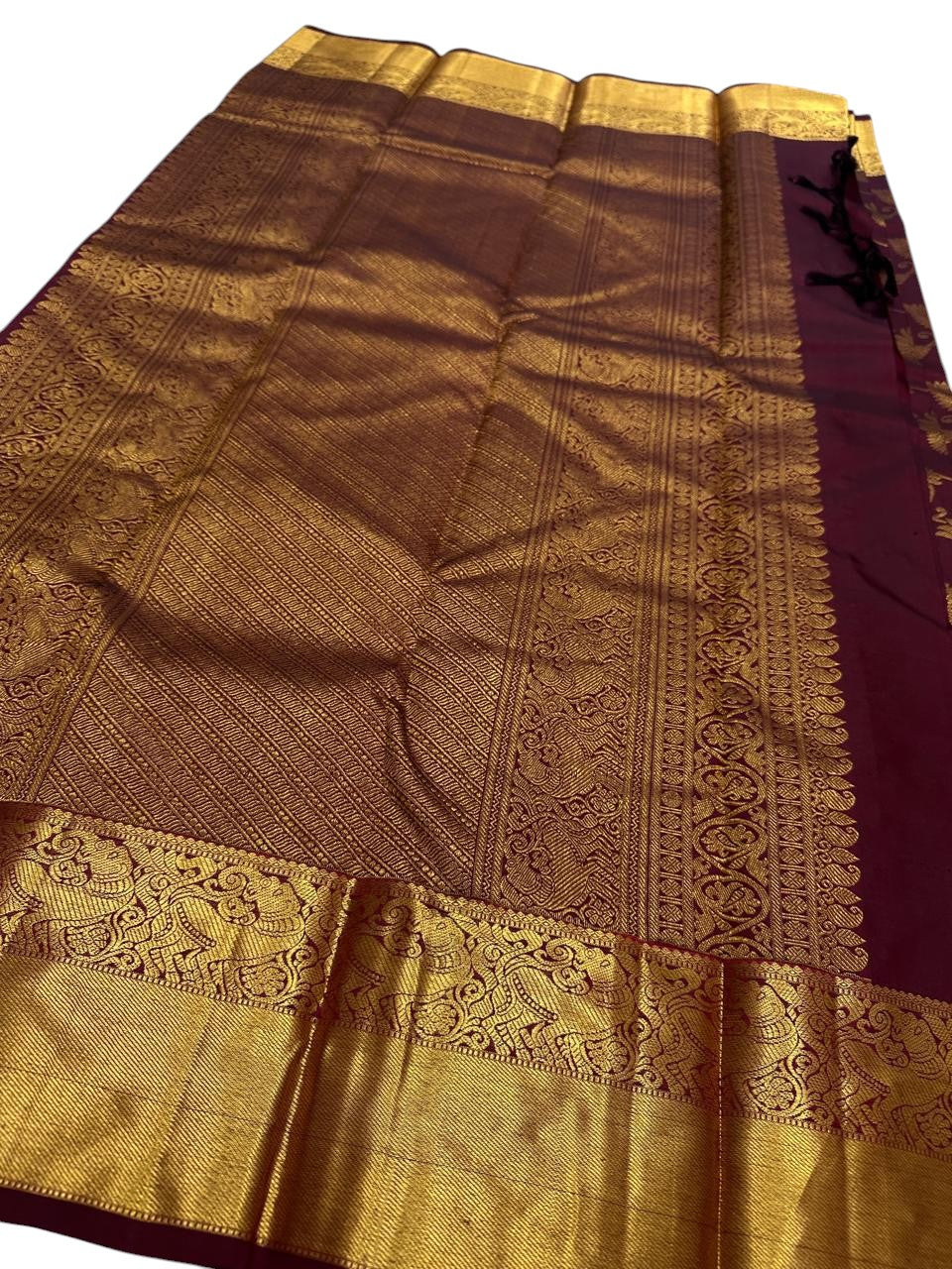 Maroon Handloom Kanjeevaram Pure Silk Saree - Luxurion World