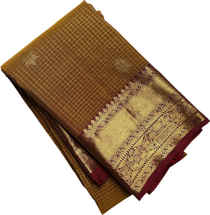 Green Handloom Kanjeevaram Pure Silk Saree - Elegant and Luxurious - Luxurion World