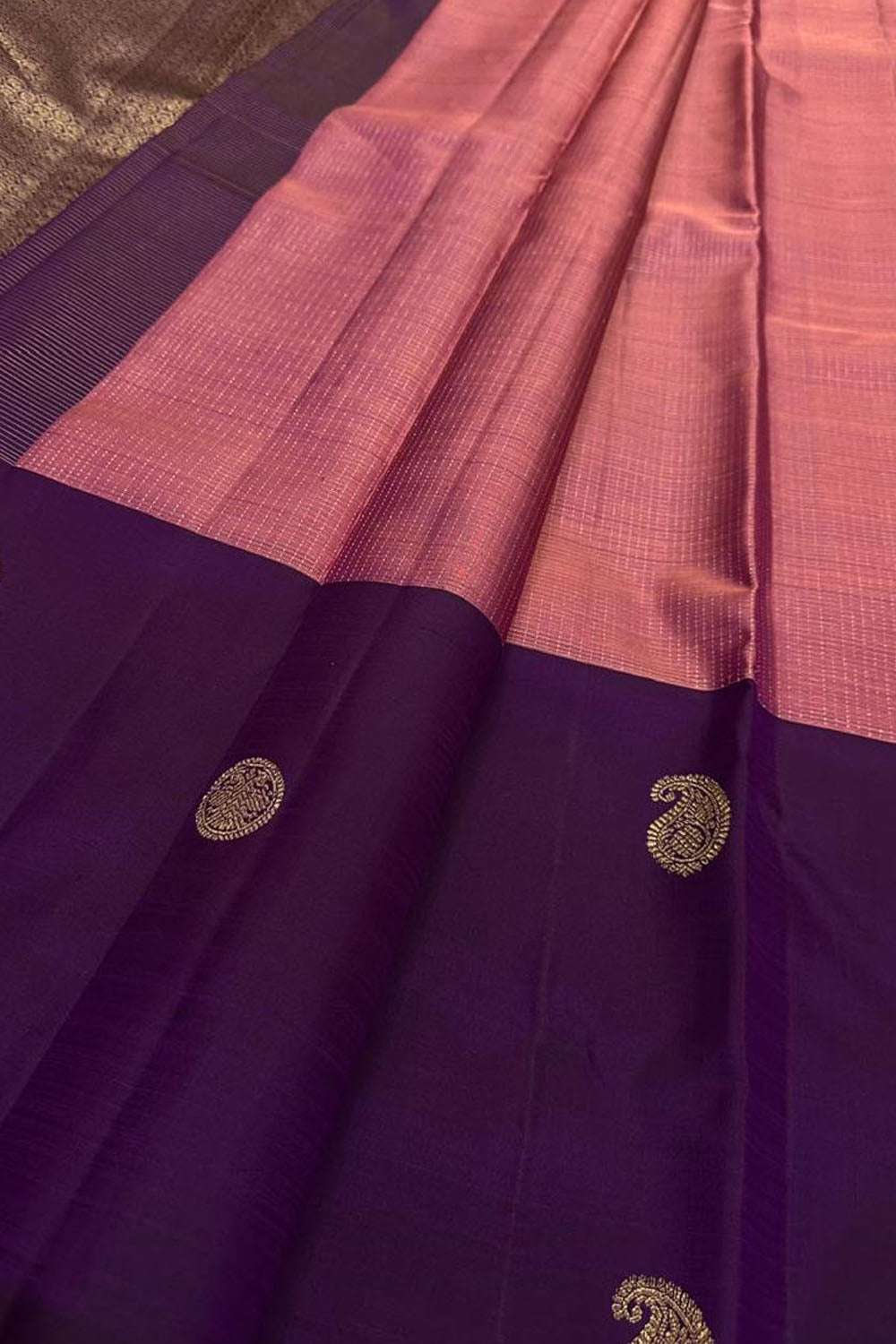 Exquisite Pink Handloom Kanjeevaram Pure Silk Saree - Luxurion World