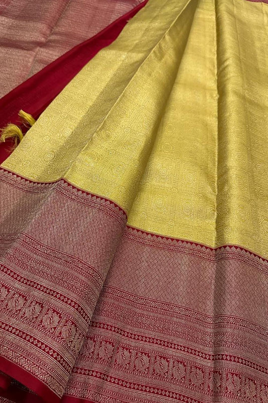 Exquisite Golden Kanjeevaram Silk Saree - Luxurion World