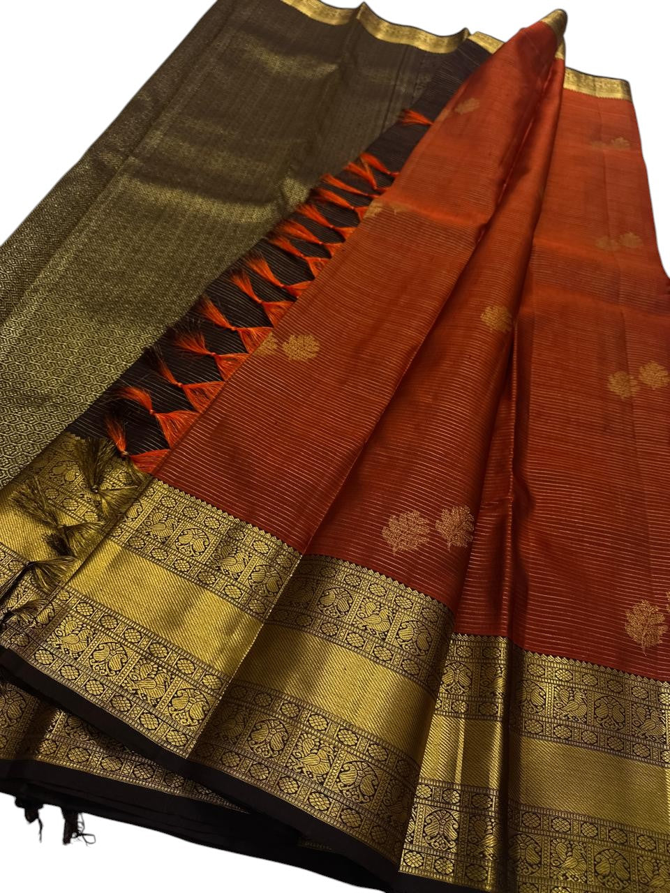 Brown Handloom Kanjeevaram Silk Saree - Pure Elegance - Luxurion World