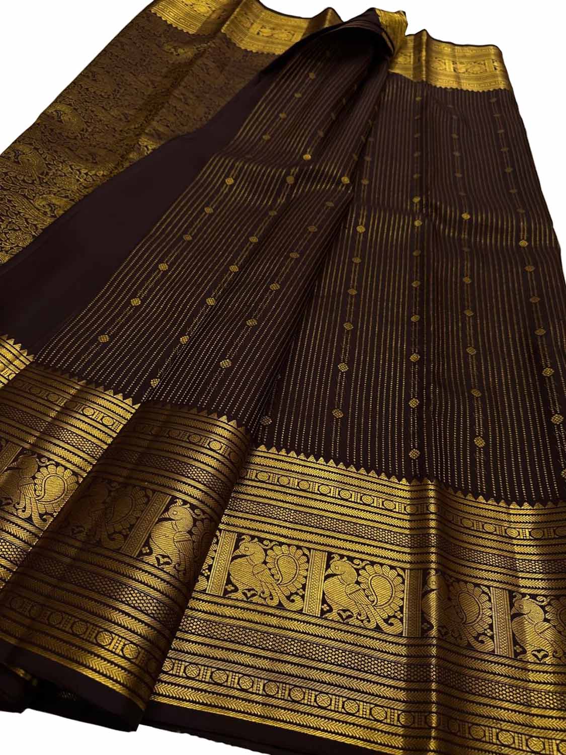 Brown Handloom Kanjeevaram Pure Silk Saree - Elegant and Luxurious - Luxurion World