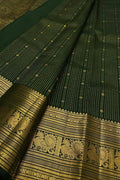 Green Handloom Kanjeevaram Pure Silk Saree - Elegant and Luxurious - Luxurion World