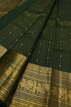 Green Handloom Kanjeevaram Pure Silk Saree - Elegant and Luxurious - Luxurion World