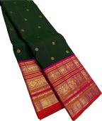 Green Handloom Kanjeevaram Pure Silk Saree - Elegant and Luxurious - Luxurion World