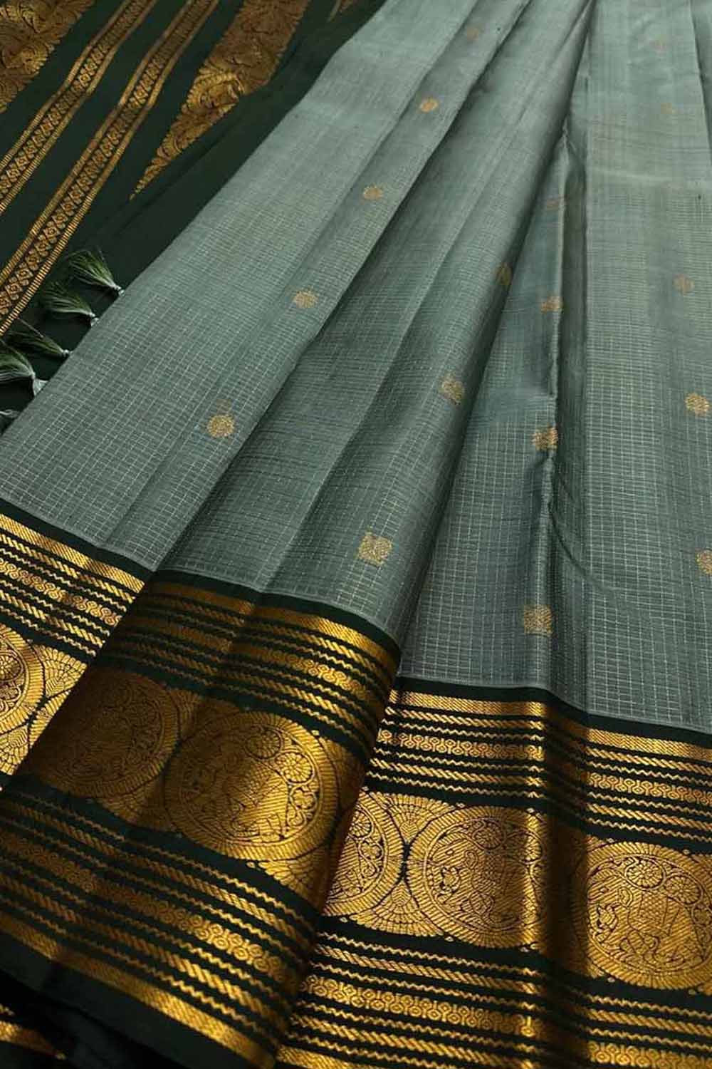 Grey Handloom Kanjeevaram Pure Silk Saree