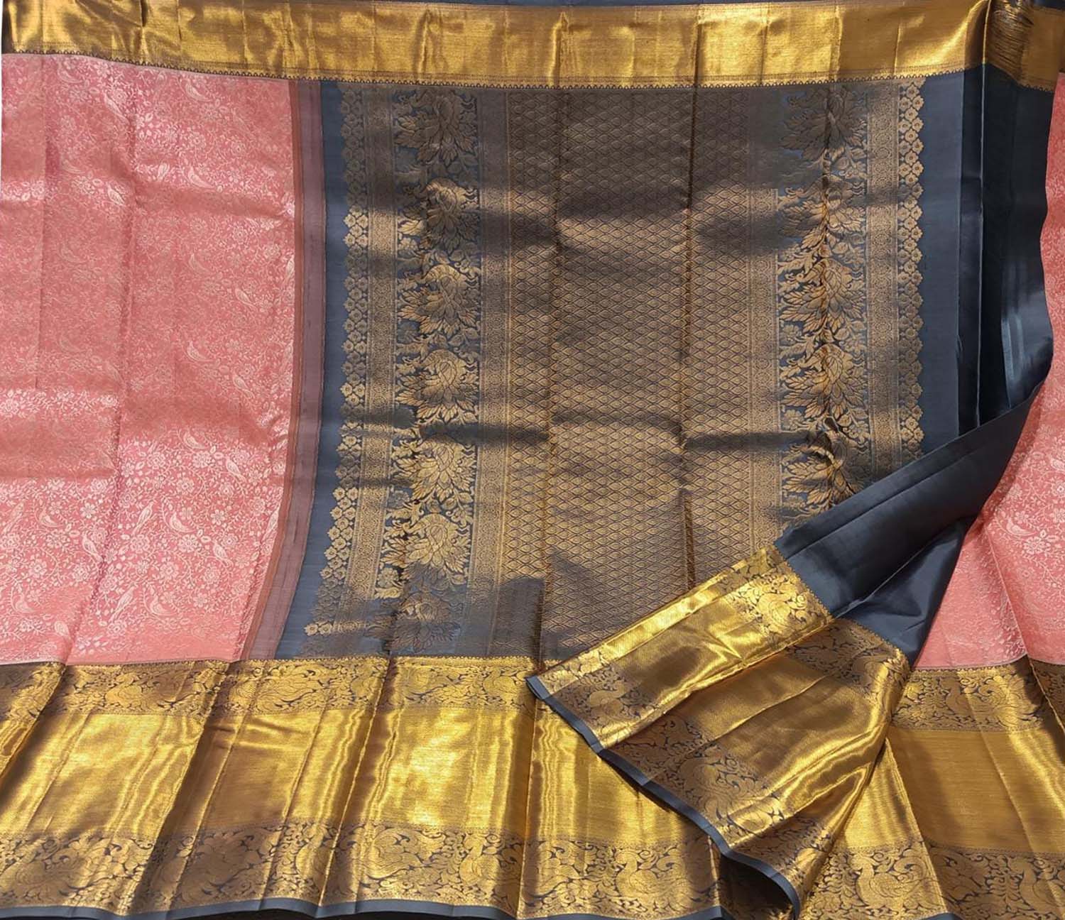 Pure Silk Pink Handloom Kanjeevaram Saree: Traditional Elegance - Luxurion World