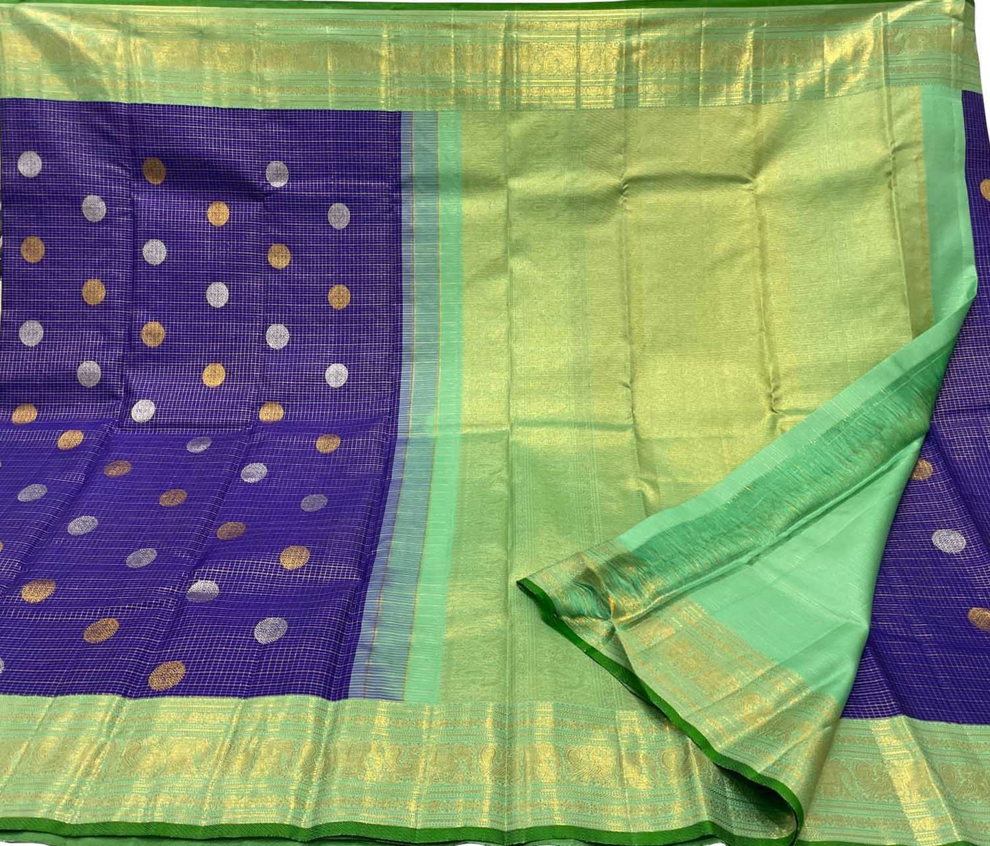 Regal Purple Silk Saree - Handwoven Elegance - Luxurion World