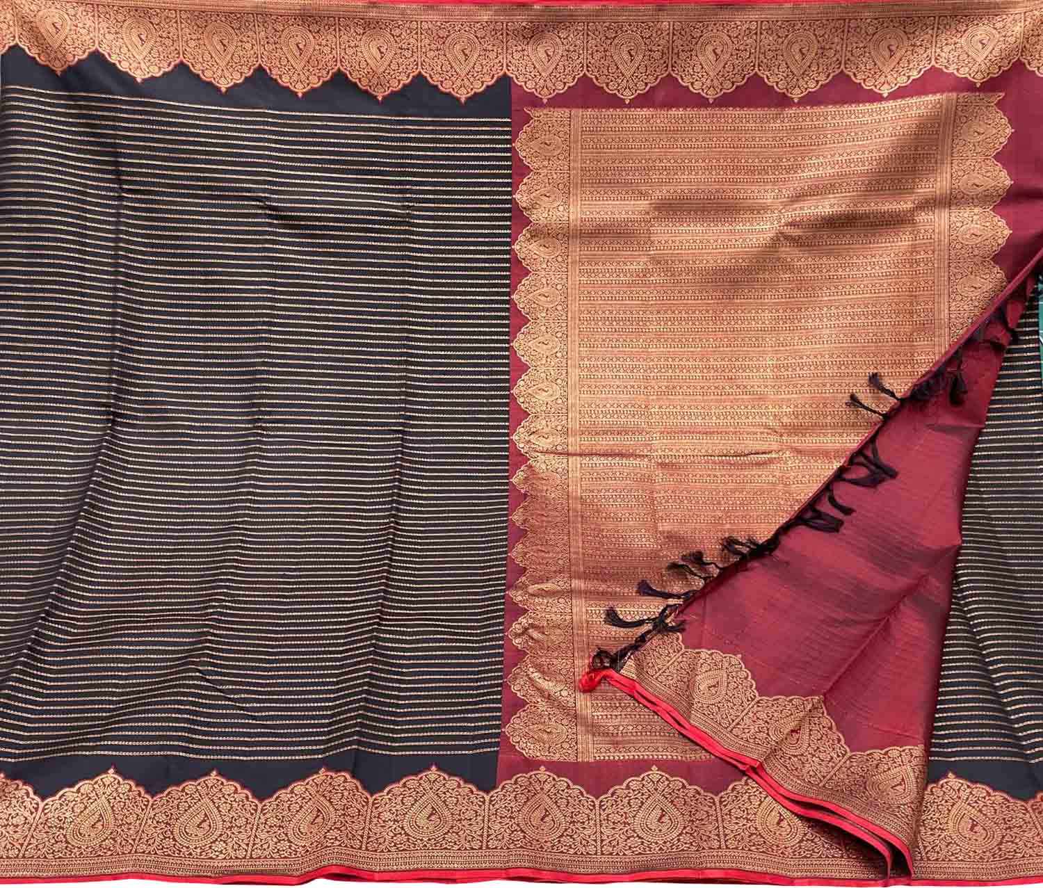 Opulent Black Handloom Kanjeevaram Silk Saree - Luxurion World