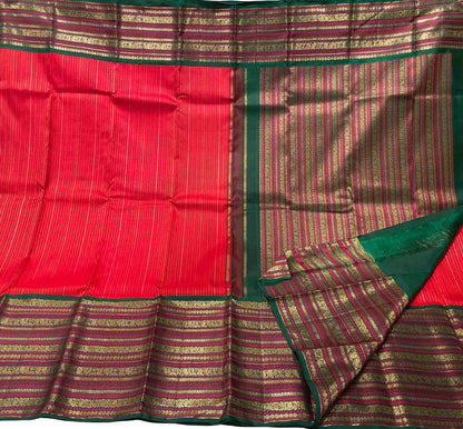 Red Handloom Kanjeevaram Pure Silk Saree - Luxurion World
