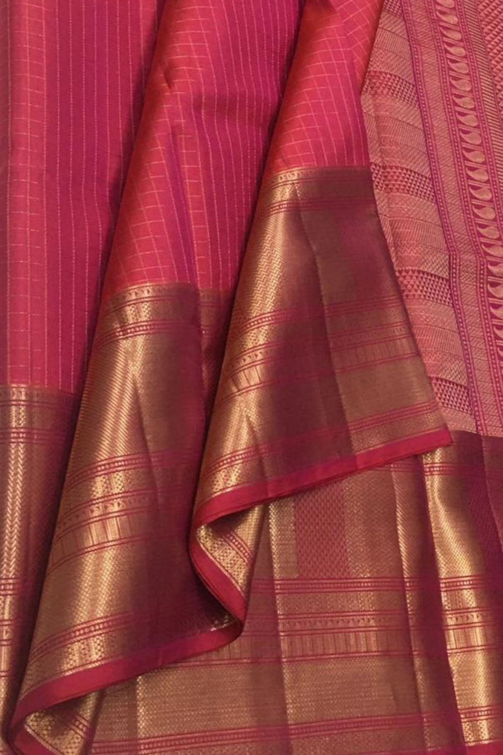 Exquisite Pink Handloom Kanjeevaram Silk Saree - Luxurion World