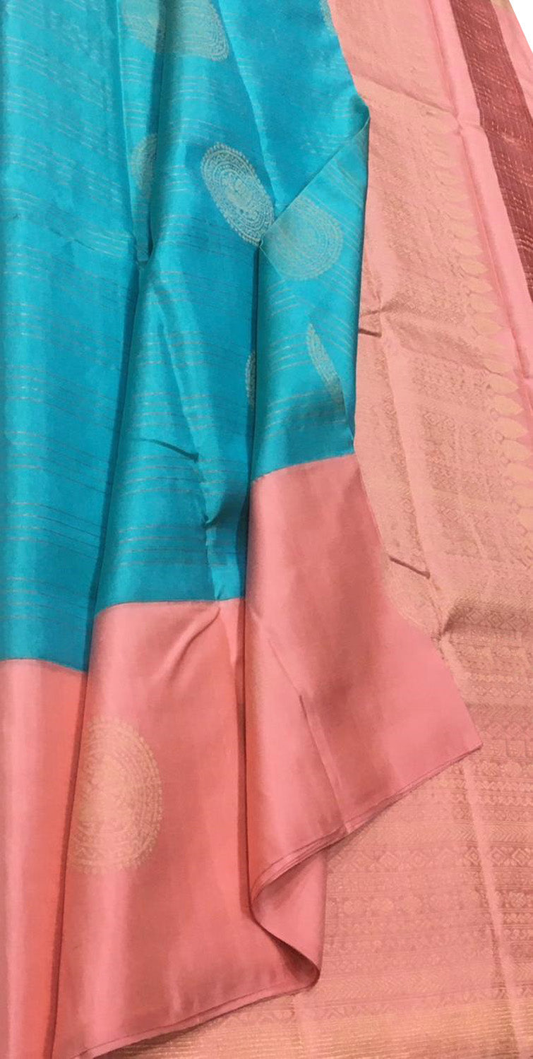 Blue Handloom Kanjeevaram Pure Silk Saree - Elegant and Timeless - Luxurion World