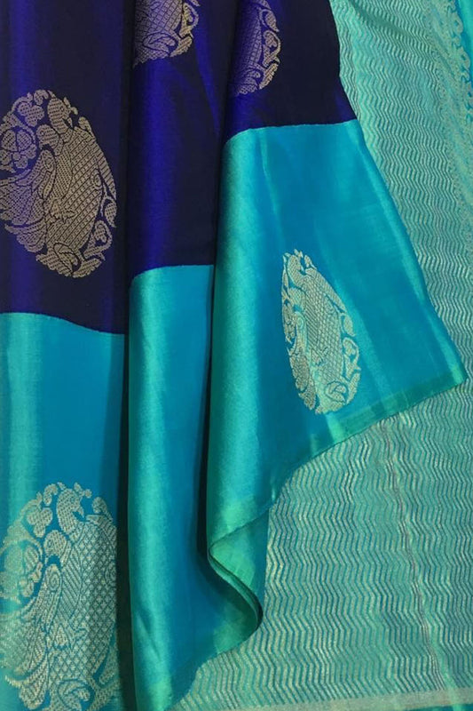 Blue Handloom Kanjeevaram Pure Silk Saree - Elegant and Timeless - Luxurion World