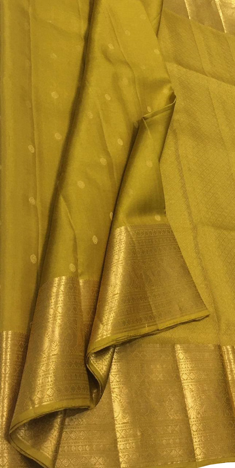 Green Handloom Kanjeevaram Pure Silk Saree - Exquisite Elegance - Luxurion World